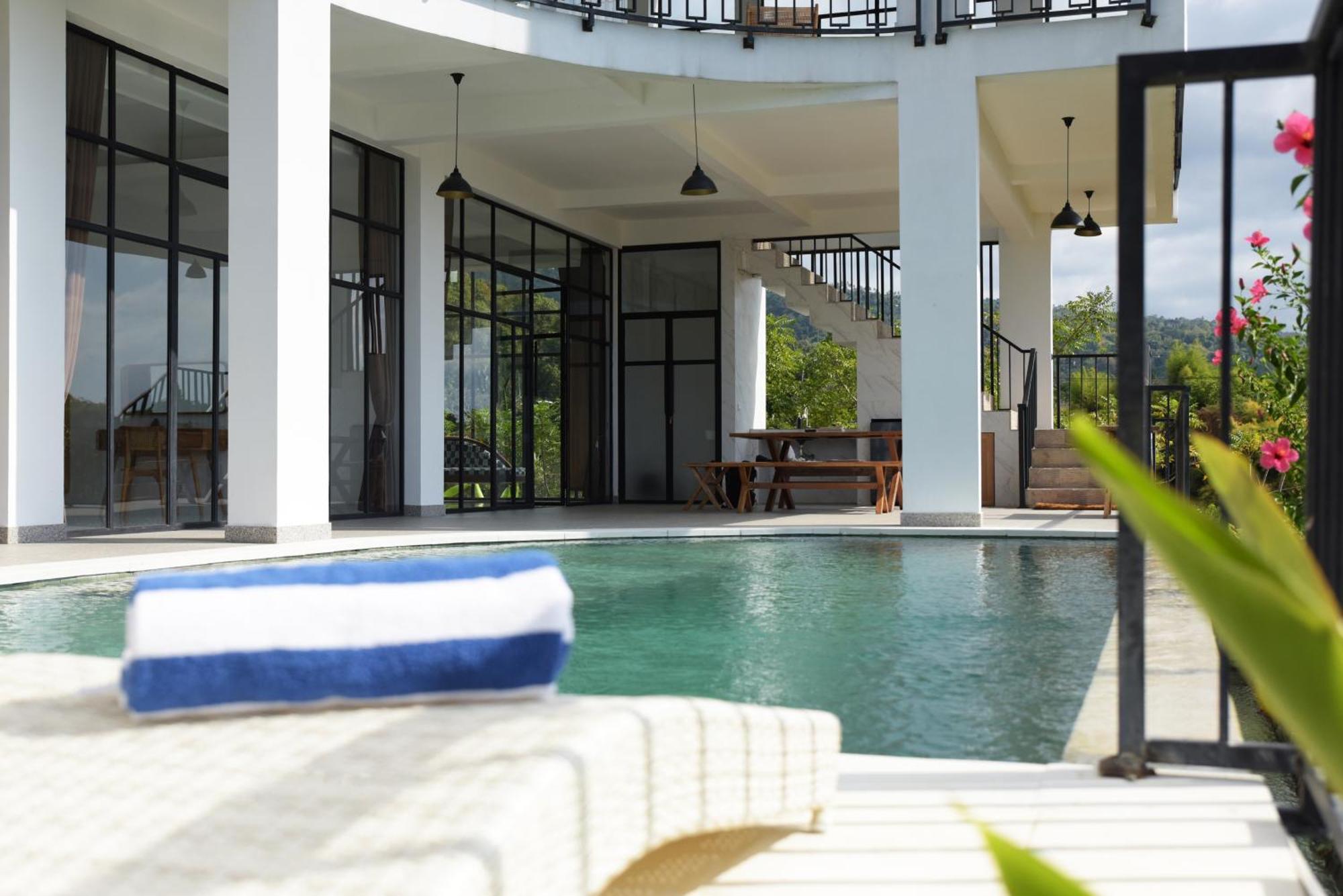 Villa The Hacienda Lovina Exterior foto